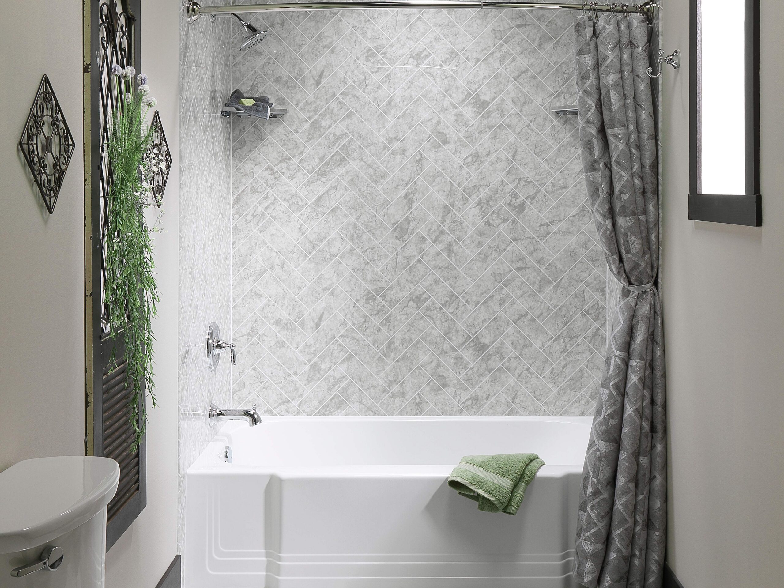new bathtub and surround